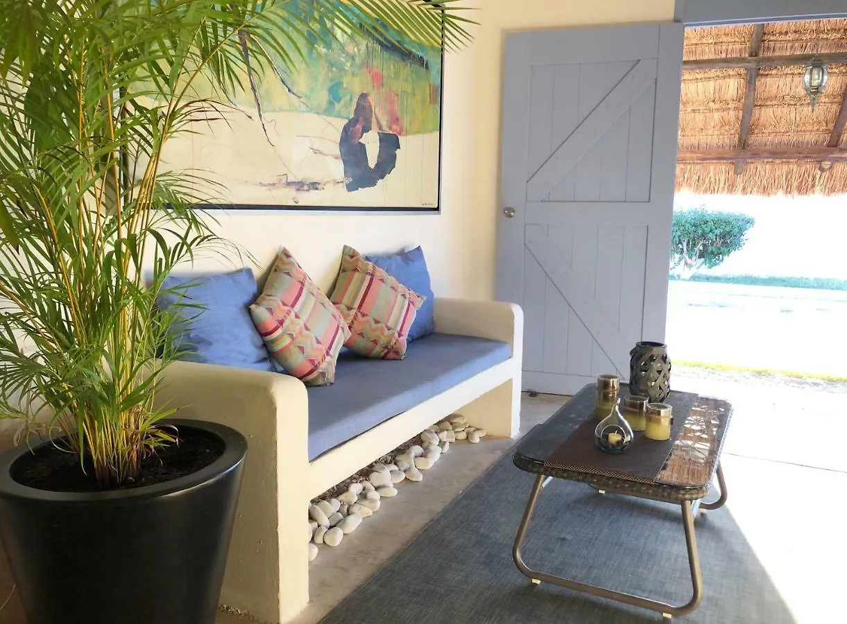 Hotel Villa Balu Bacalar 3*,